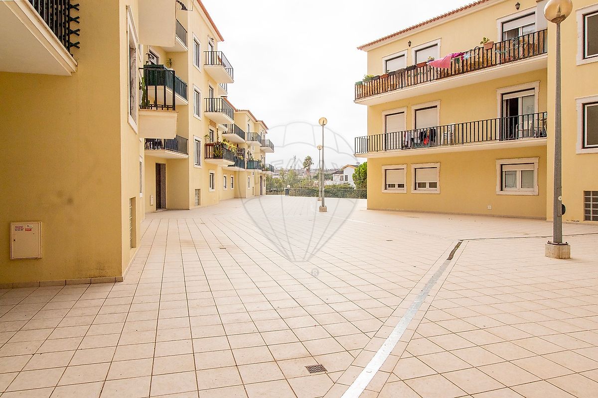 Apartamento T3 à venda em Lourinhã