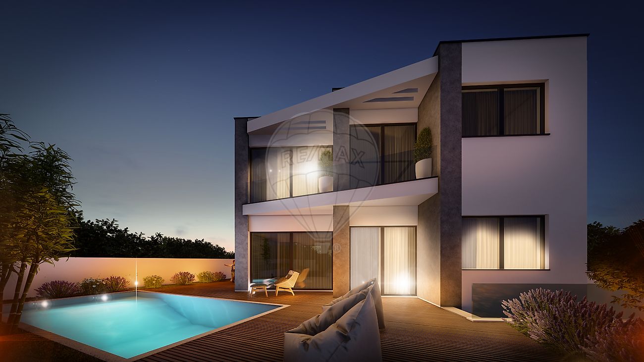 Moradia T4 à venda em Lourinhã