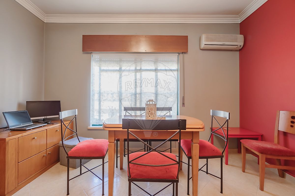 Apartamento T3 à venda em Odivelas