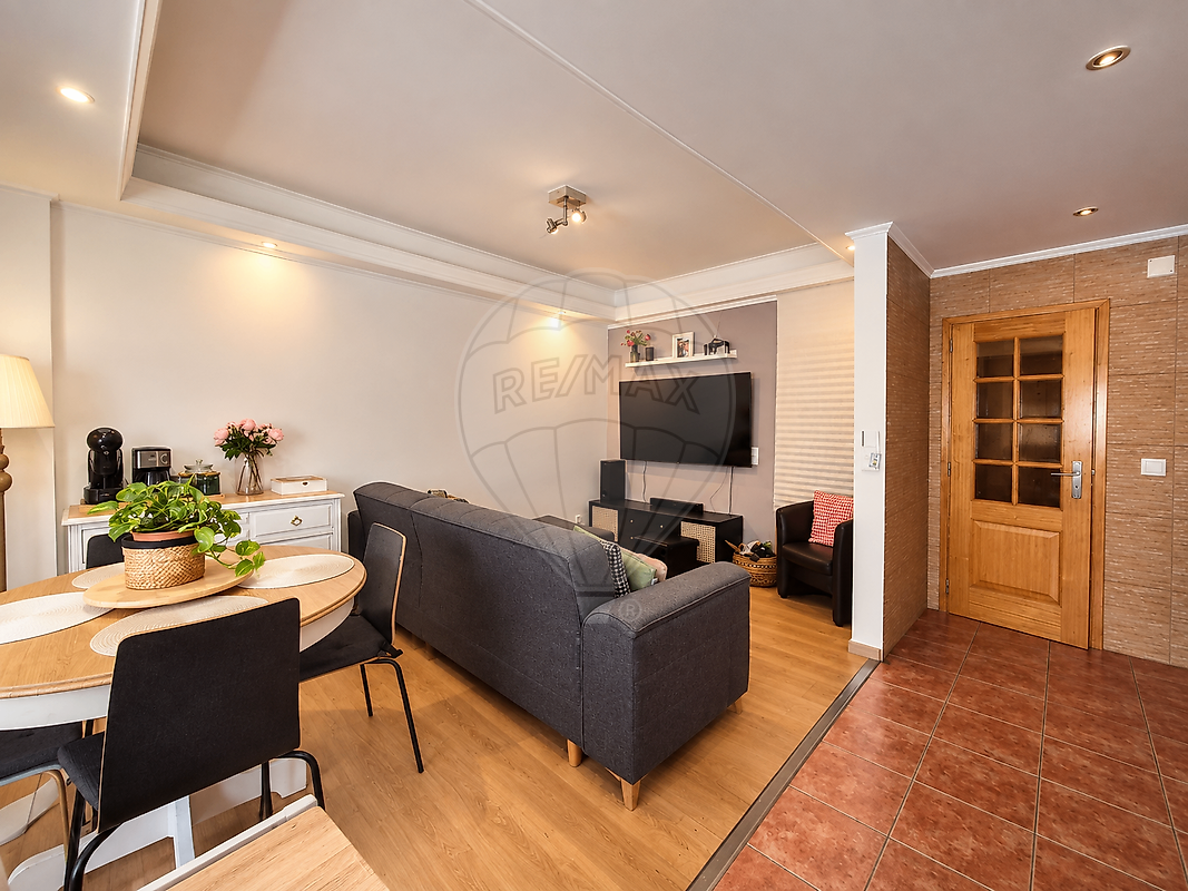 Apartamento T2 à venda em Amadora
