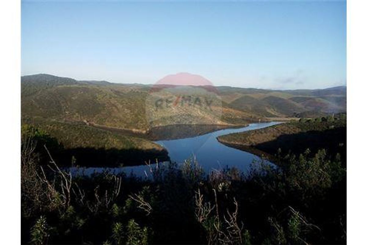 Terreno à venda em Alcoutim