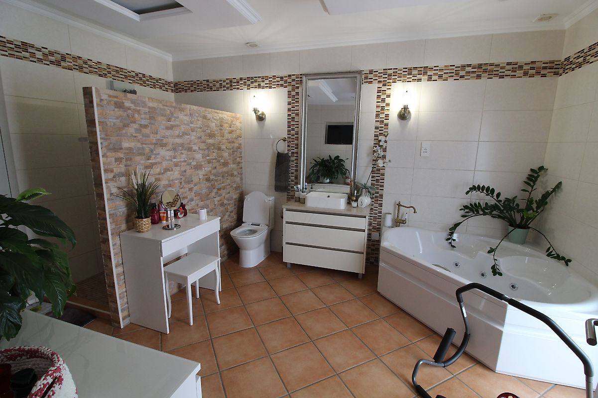 Moradia T6+ à venda em Pechão, Olhão — foto 24