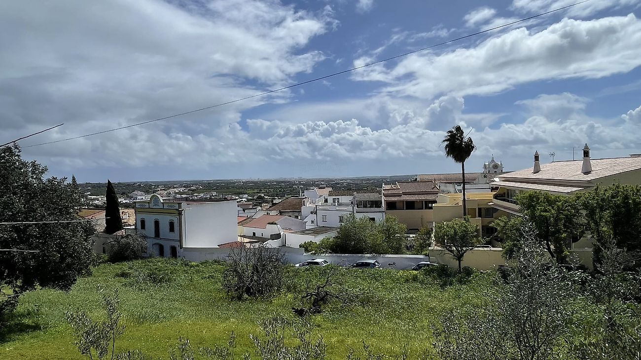 Land for sale in Loulé, Portugal — €89,000