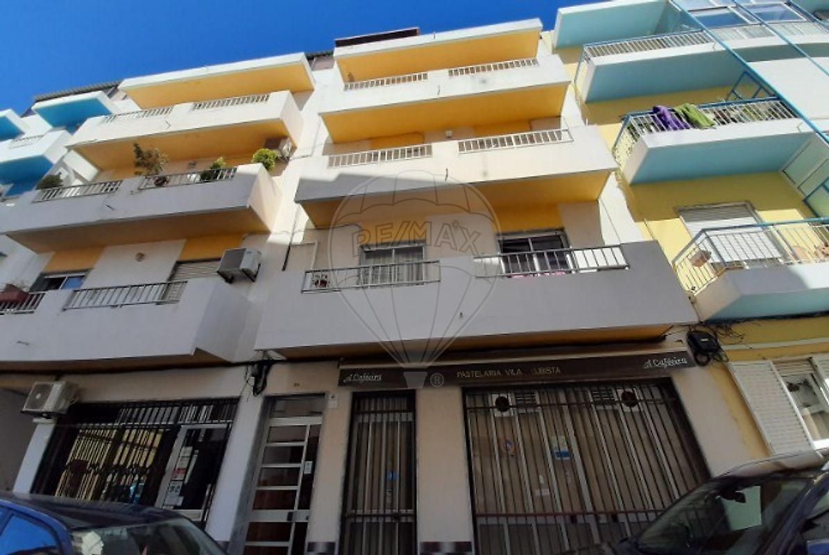Apartamento T2 à venda em Olhão