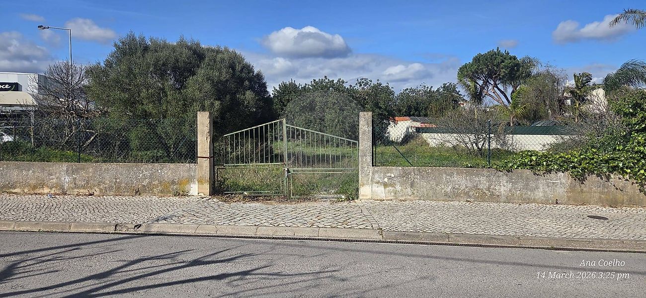 Terreno à venda em São Brás de Alportel