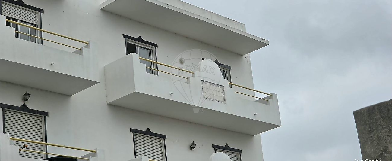 Apartamento T3 à venda em Olhão