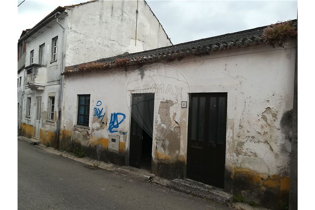 Moradia T2 para venda