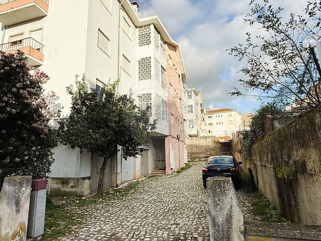 Garagem para arrendar em Coimbra