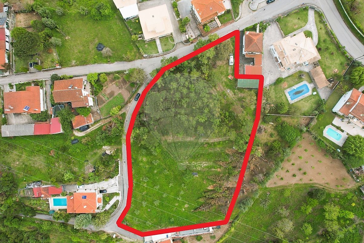 Terreno à venda em Coimbra