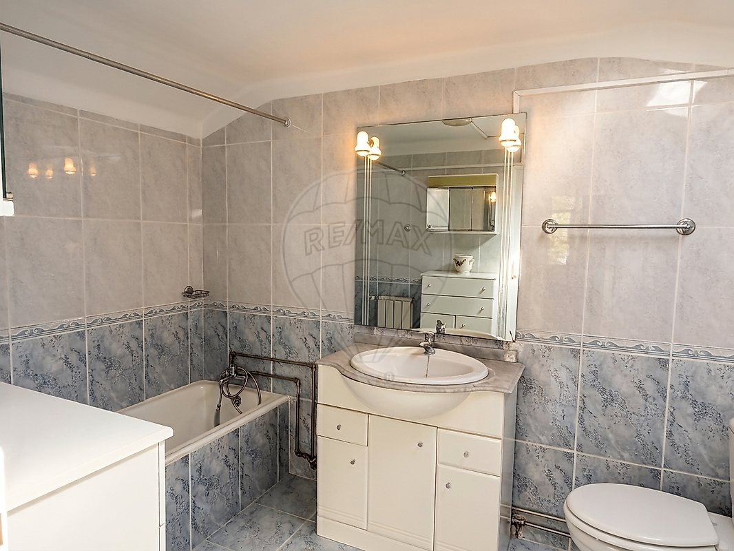 Moradia T4 à venda em Coimbra (Sé Nova, Santa Cruz, Almedina e São Bartolomeu), Coimbra — foto 9