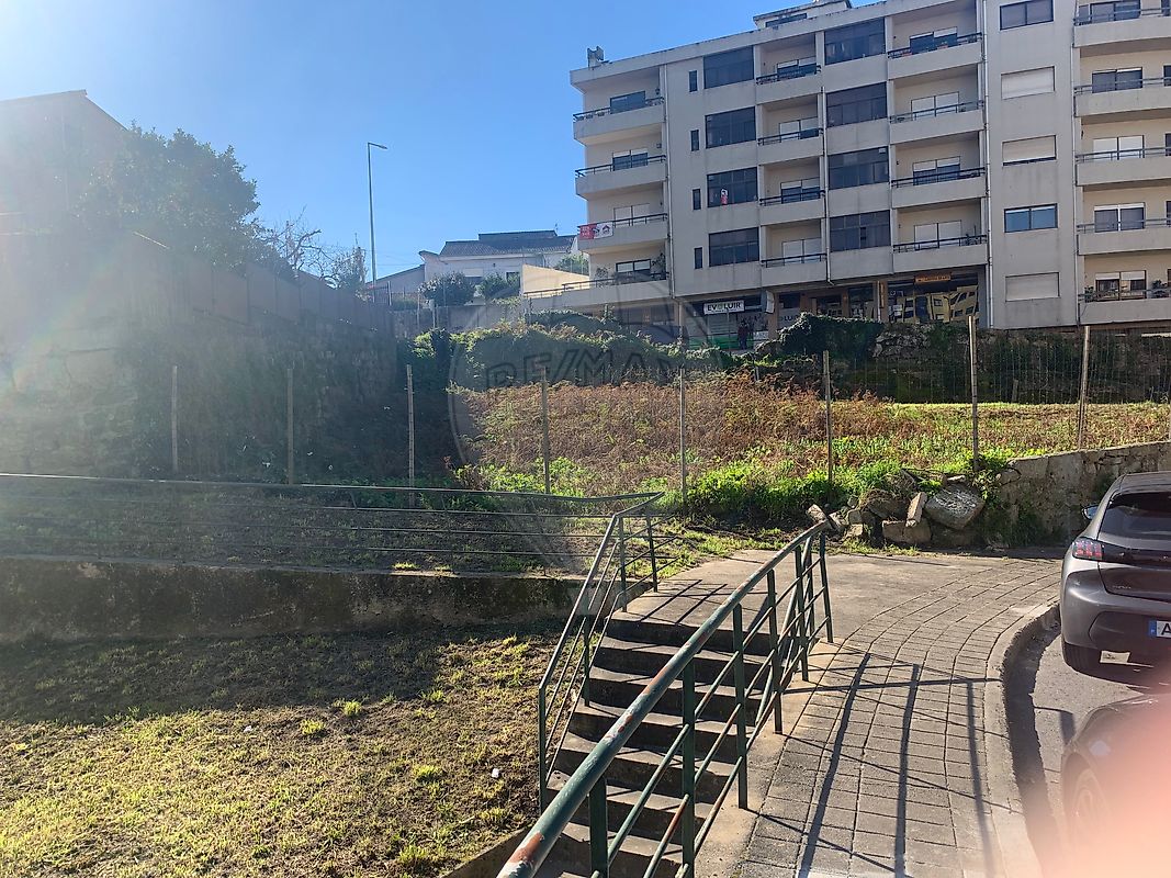 Land for sale in Gondomar, Portugal — €300,000