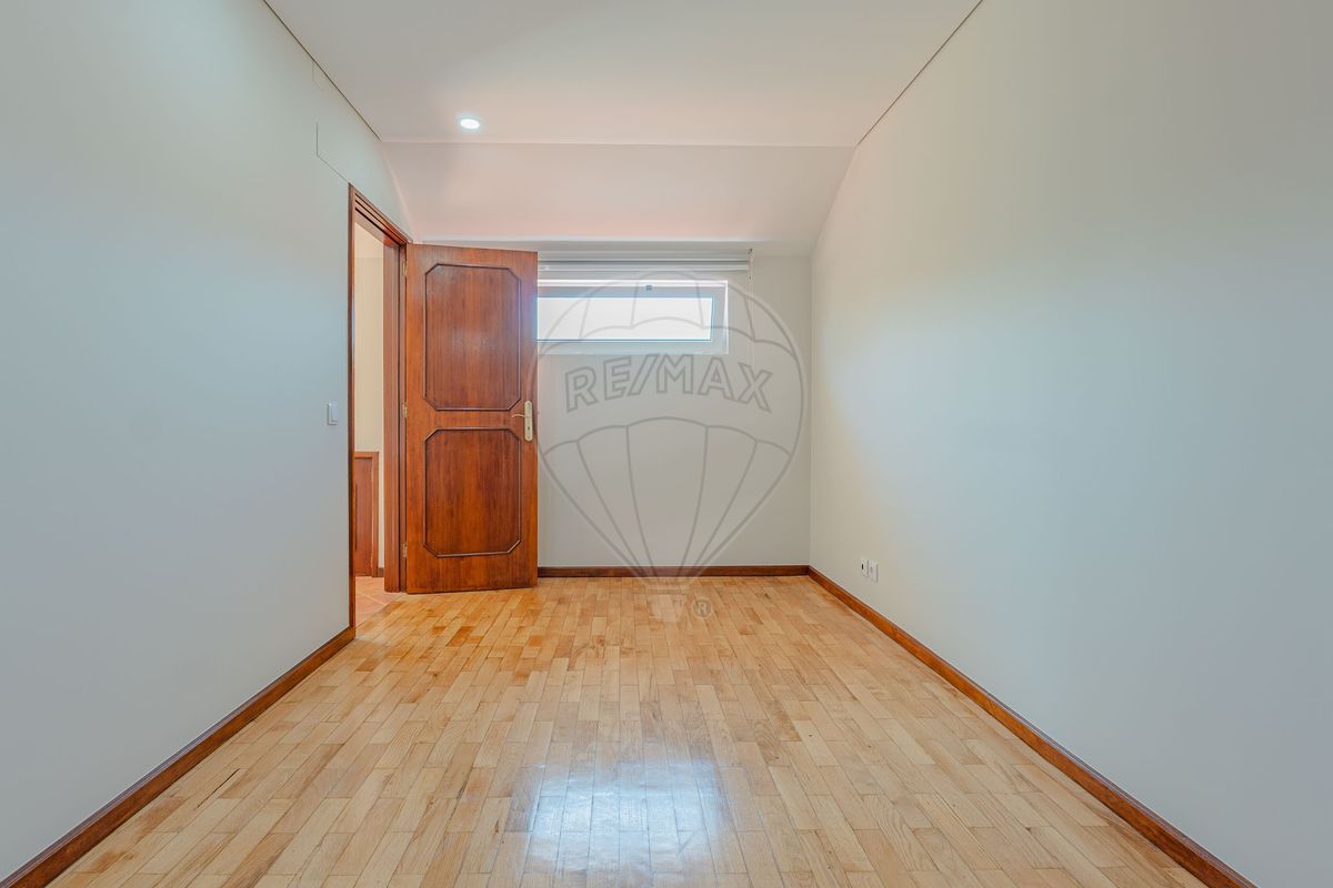 listing 124231399-11 picture-0