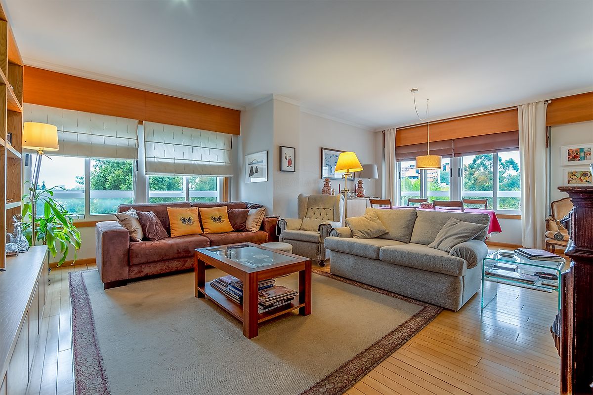 Apartamento T4 à venda em Porto