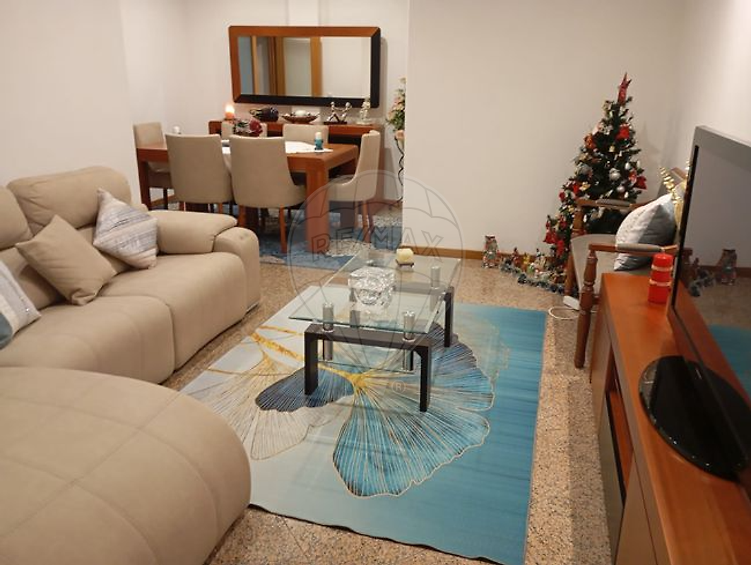 Apartamento T3 à venda em Vila Nova de Gaia