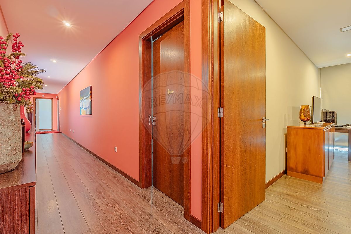 Moradia T4 à venda em Alvarelhos e Guidões, Trofa — foto 11