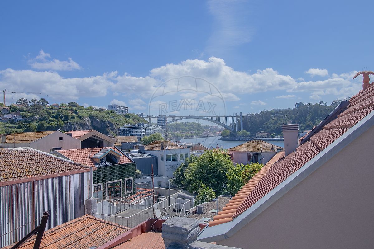 Prédio à venda em Porto