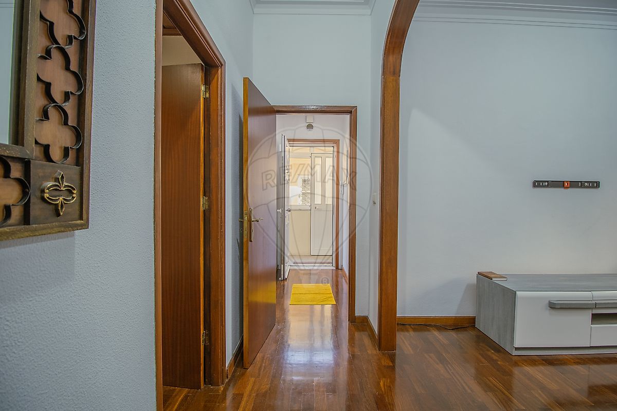 Apartamento T2 à venda em Vila Nova de Gaia