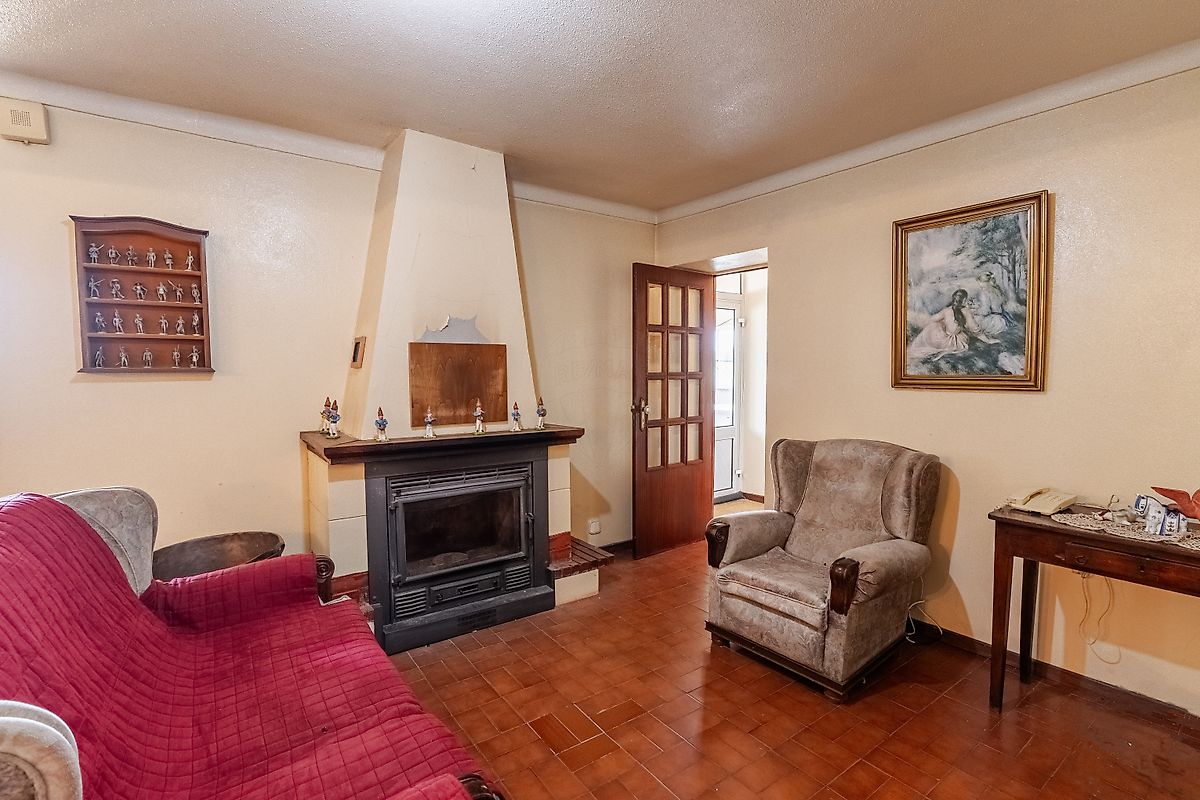 listing 124241009-379 picture-0