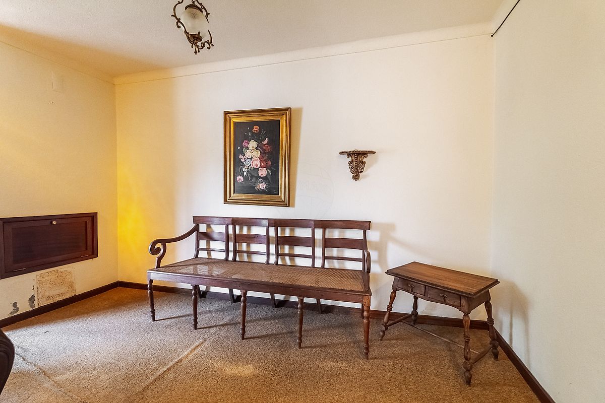 listing 124241009-379 picture-0