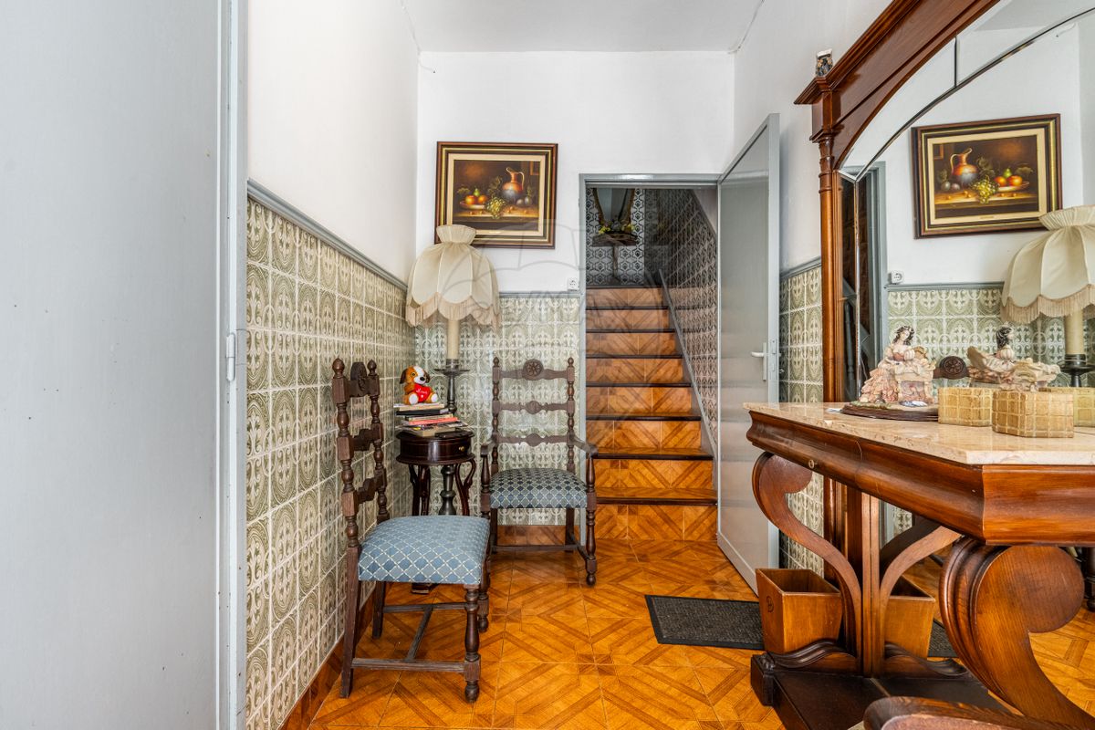listing 124241009-814 picture-0