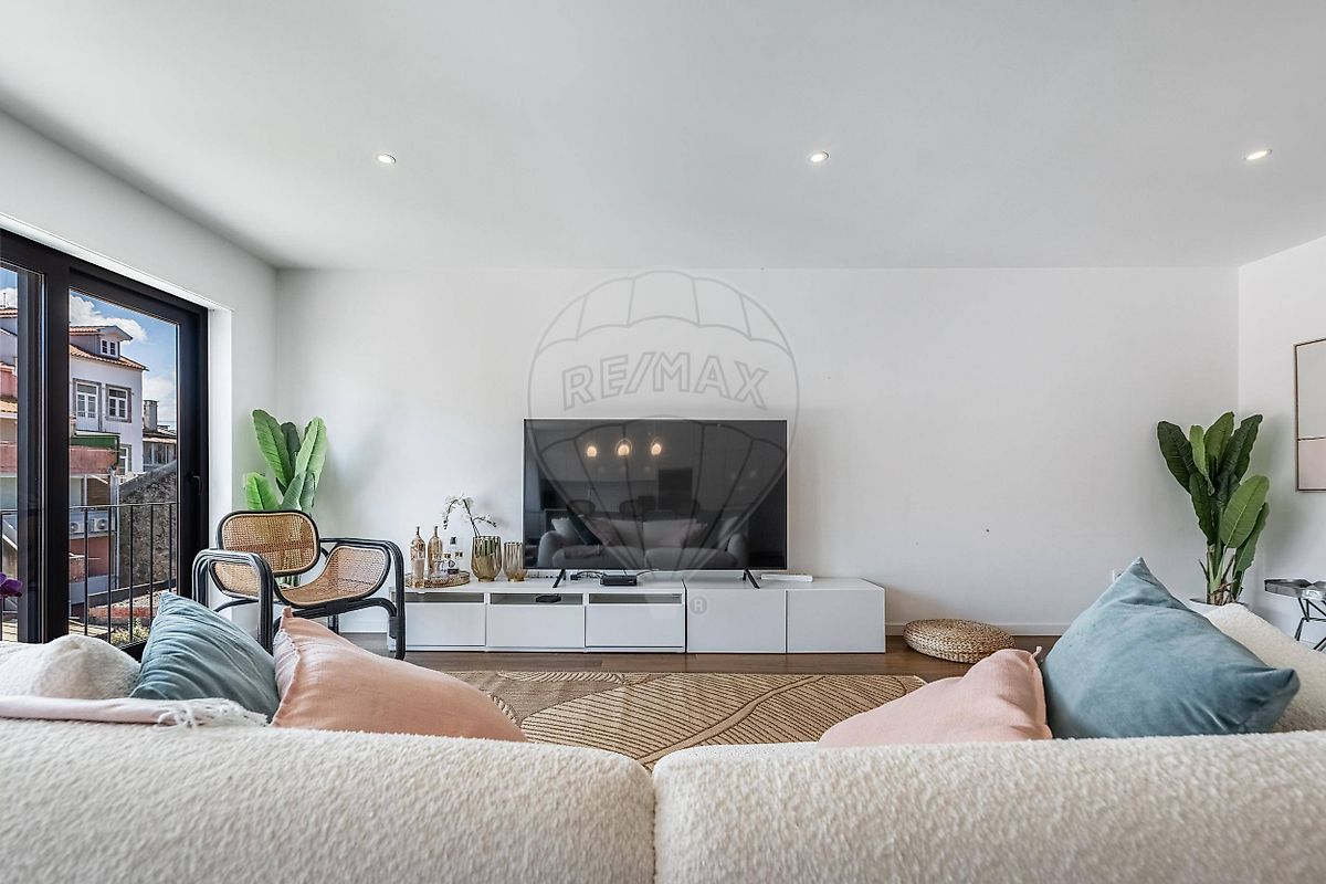 listing 124241115-74 picture-0