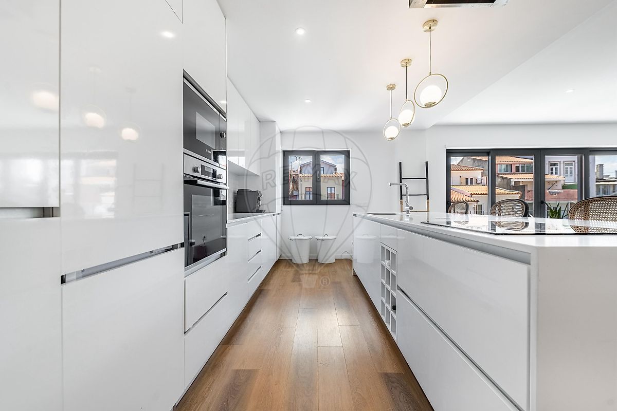 listing 124241115-74 picture-0