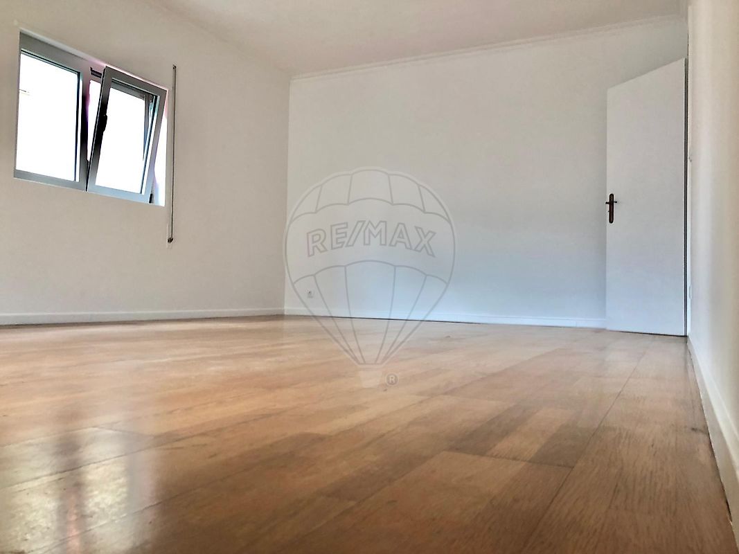 listing 124241022-146 picture-0