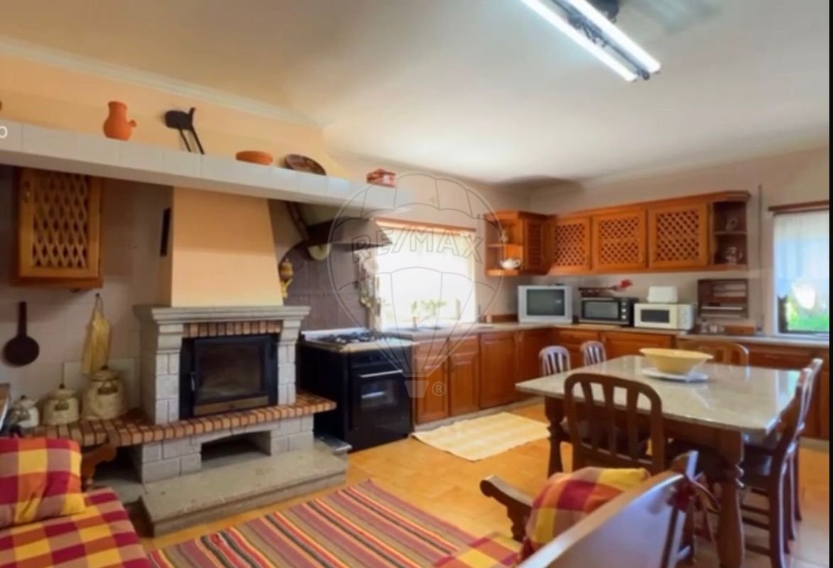 listing 124241022-150 picture-0