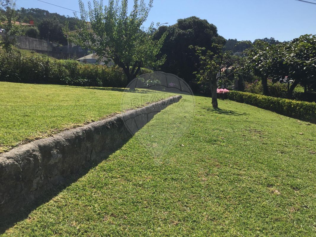 listing 124241022-150 picture-0