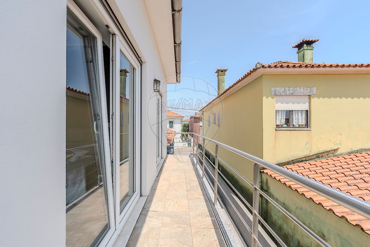 listing 124241236-70 picture-0
