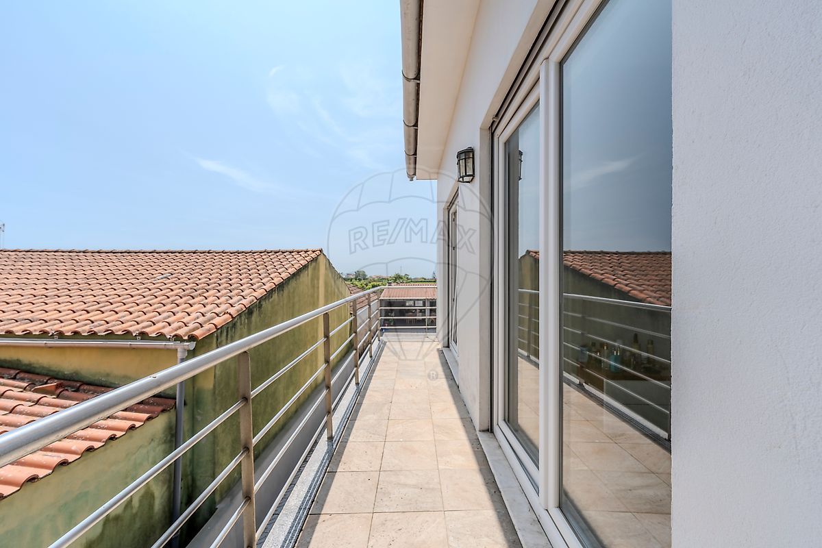 listing 124241236-70 picture-0
