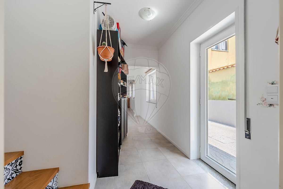 listing 124241236-70 picture-0