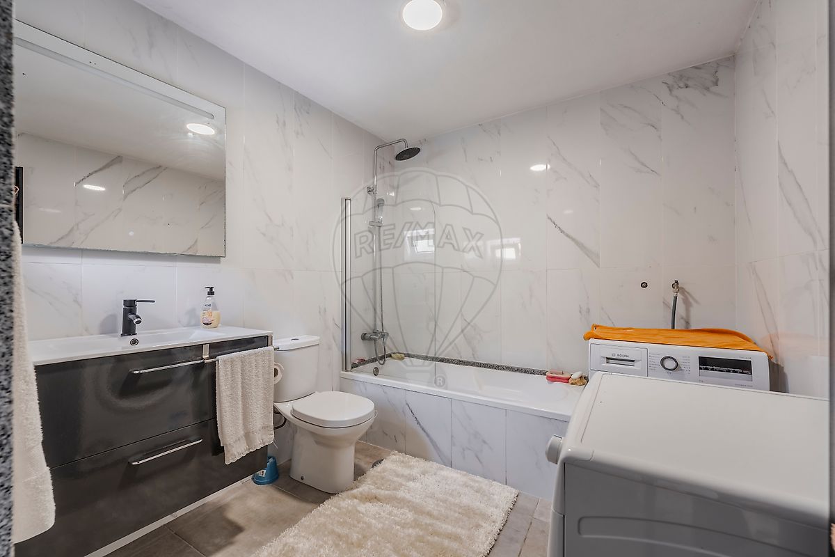 listing 124241236-70 picture-0