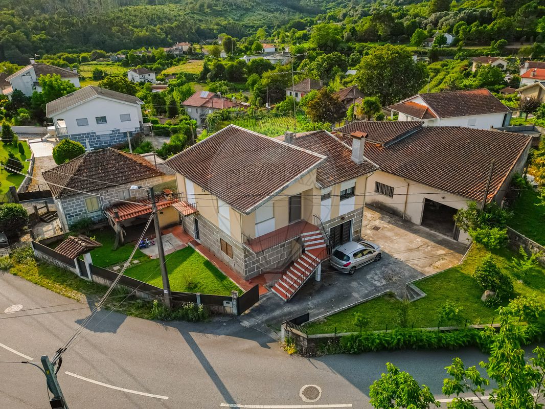 listing 124241009-887 picture-0