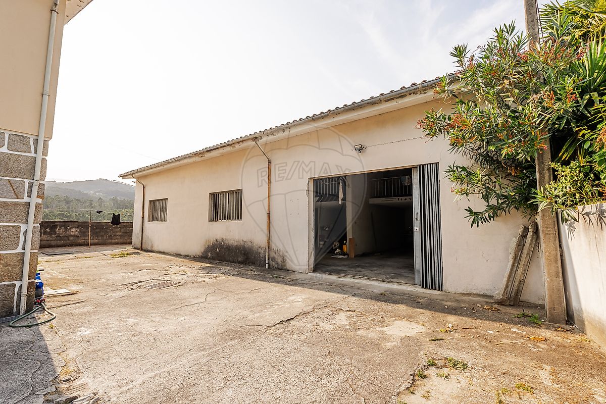 listing 124241009-887 picture-0