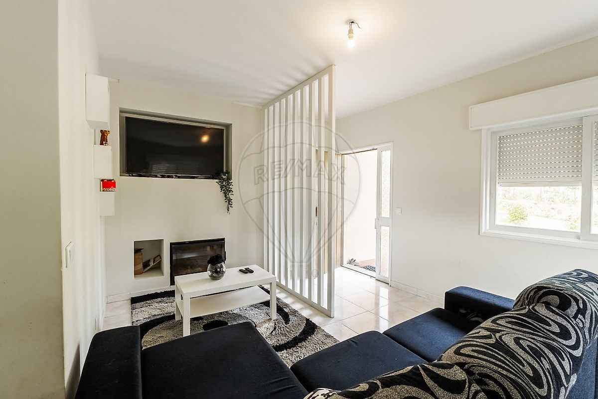 listing 124241009-887 picture-0