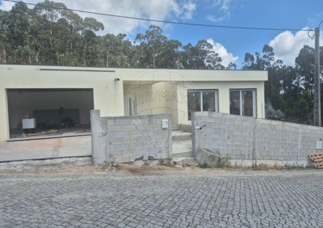 Moradia T3 à venda em Braga