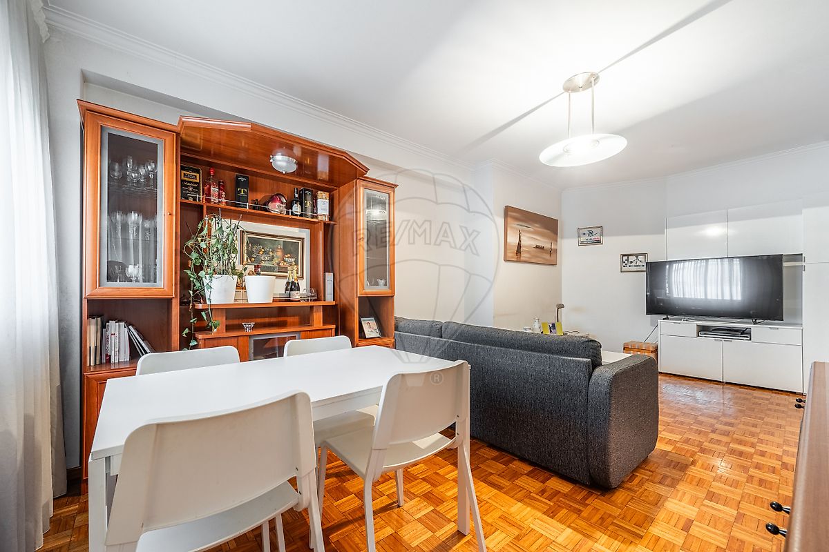 listing 124241210-10 picture-0