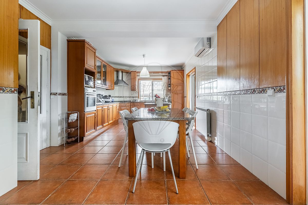 listing 124241009-897 picture-0