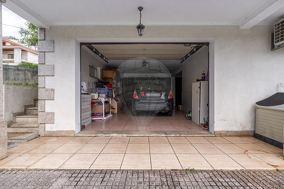 listing 124241009-897 picture-0
