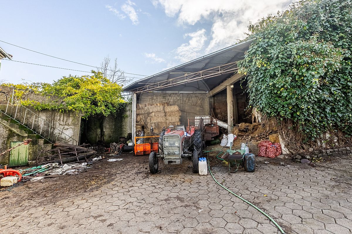 Moradia T4 à venda em Nogueira da Montanha, Chaves — foto 8