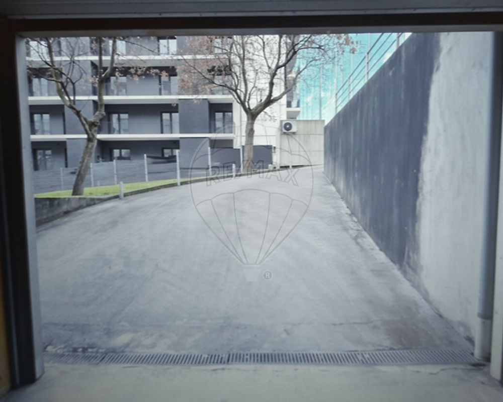 Garagem à venda em Braga