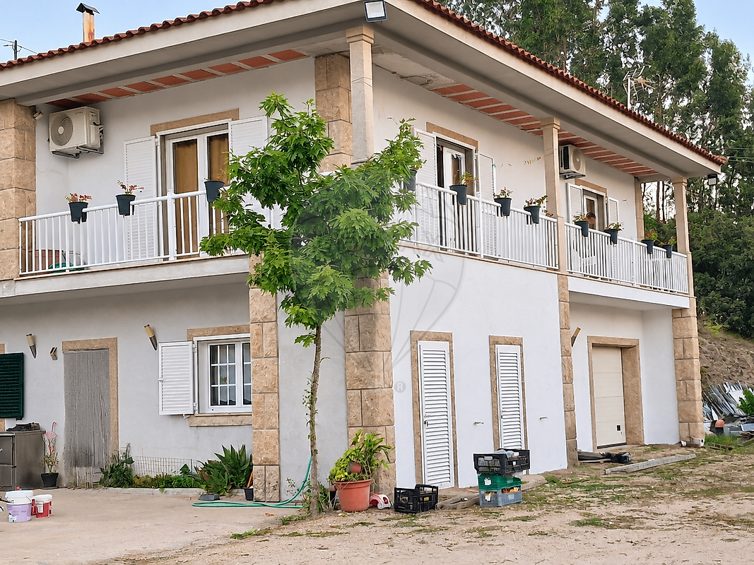 Moradia T4 à venda em Carvalho e Basto (Santa Tecla), Celorico de Basto — foto 4