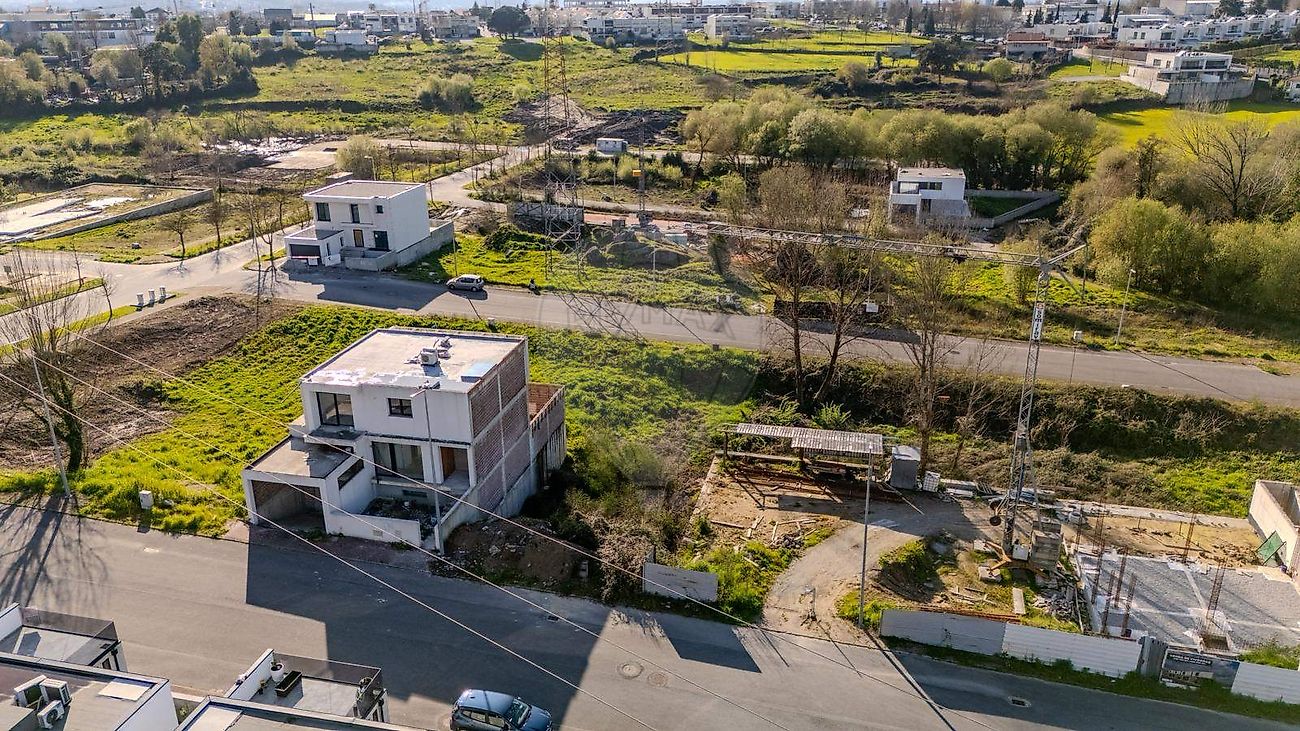 Terreno à venda em Braga