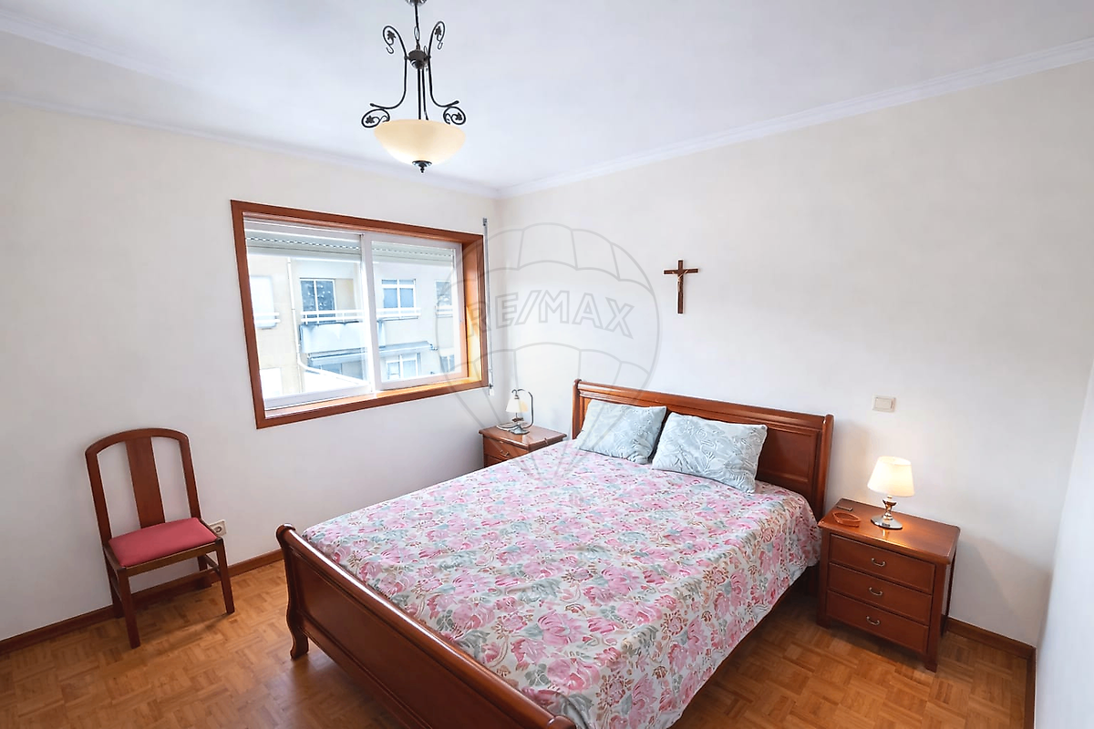 Apartamento T1 à venda em Maia