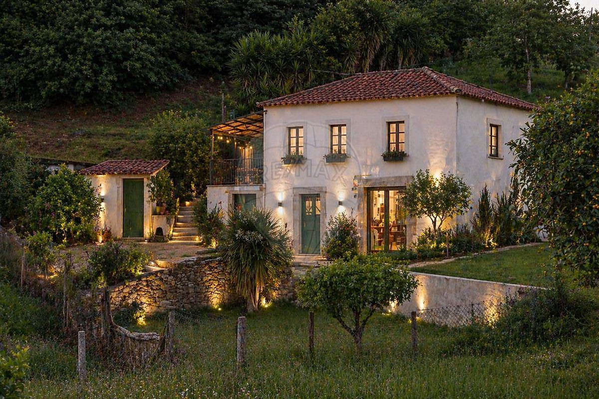 Moradia - Escariz (São Mamede) e Escariz (São Martinho), Vila Verde, Braga