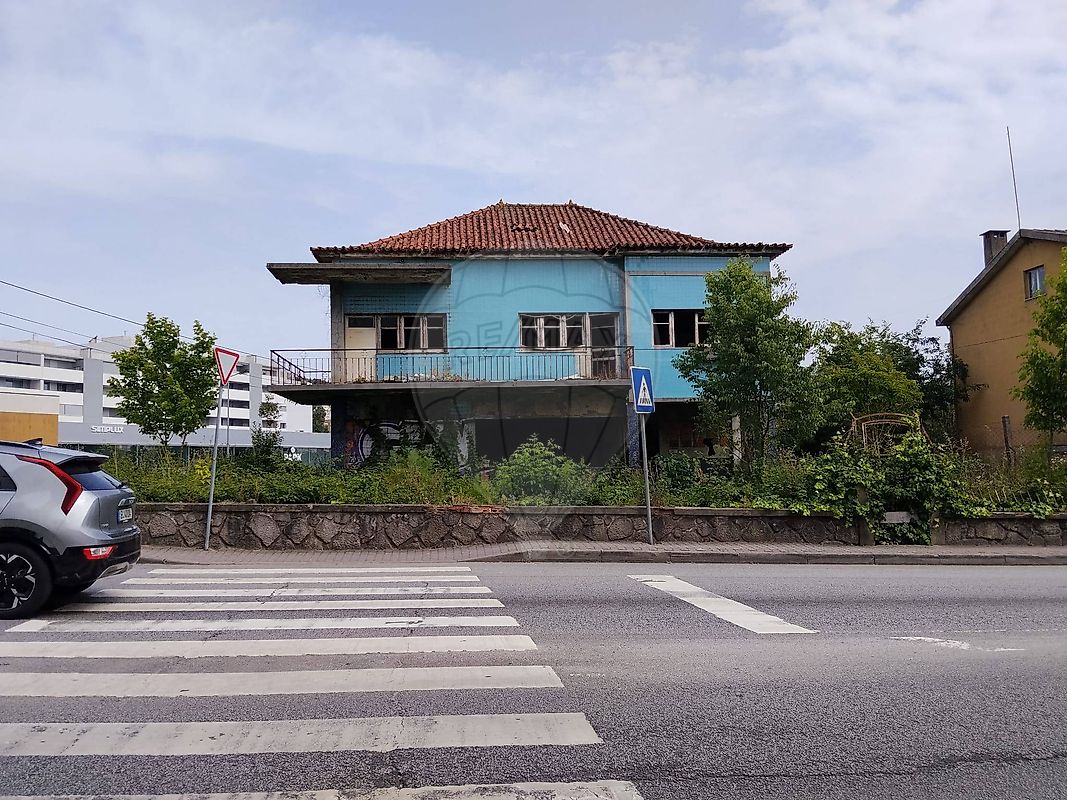 Moradia T5 à venda em Braga