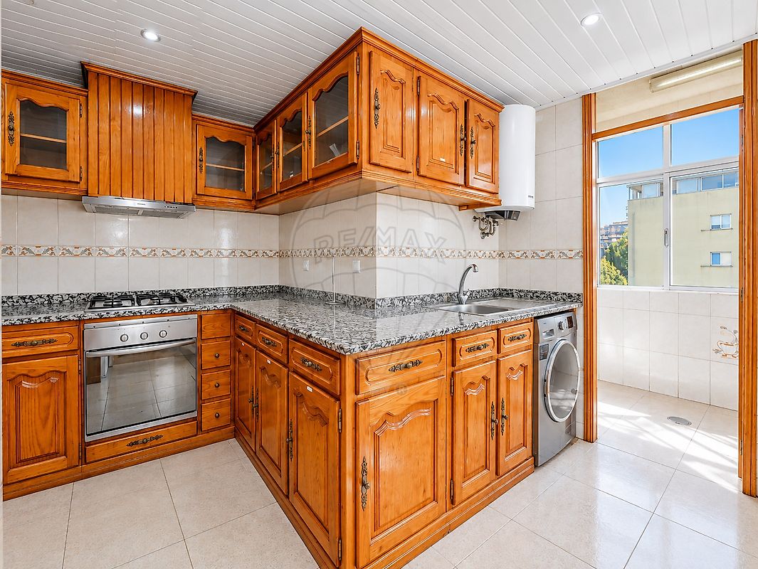 Apartamento T4 à venda em Braga (Maximinos, Sé e Cividade), Braga — foto 17