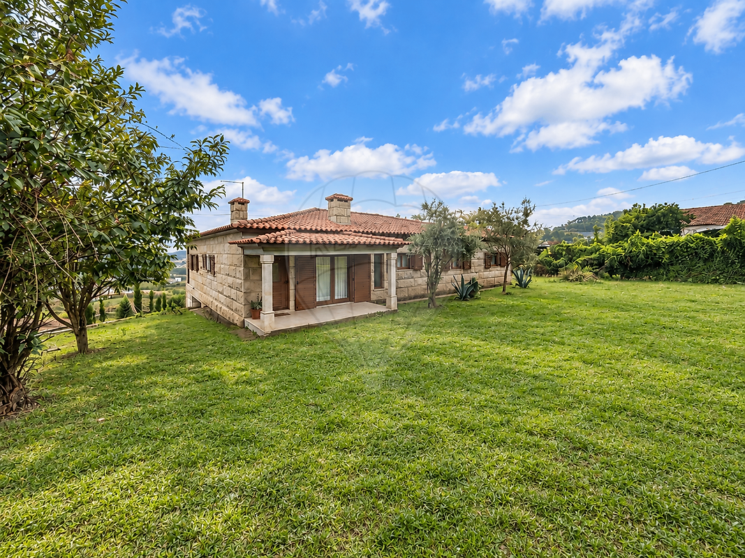 Moradia T3 em Cernadelo e Lousada (São Miguel e Santa Margarida), €499.000