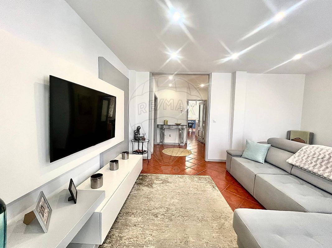 Apartamento T2 à venda em Lousada